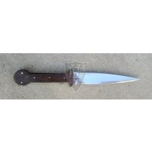 Dolch aus der XIV. Jh, mit Griff aus Hartholz