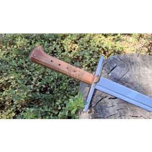 Balkezes egyedi messer