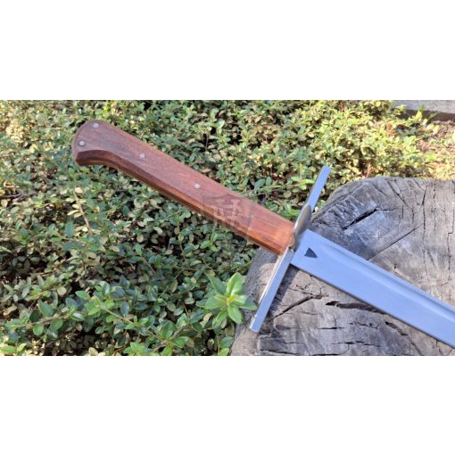 Rövid messer (jobbkezes)